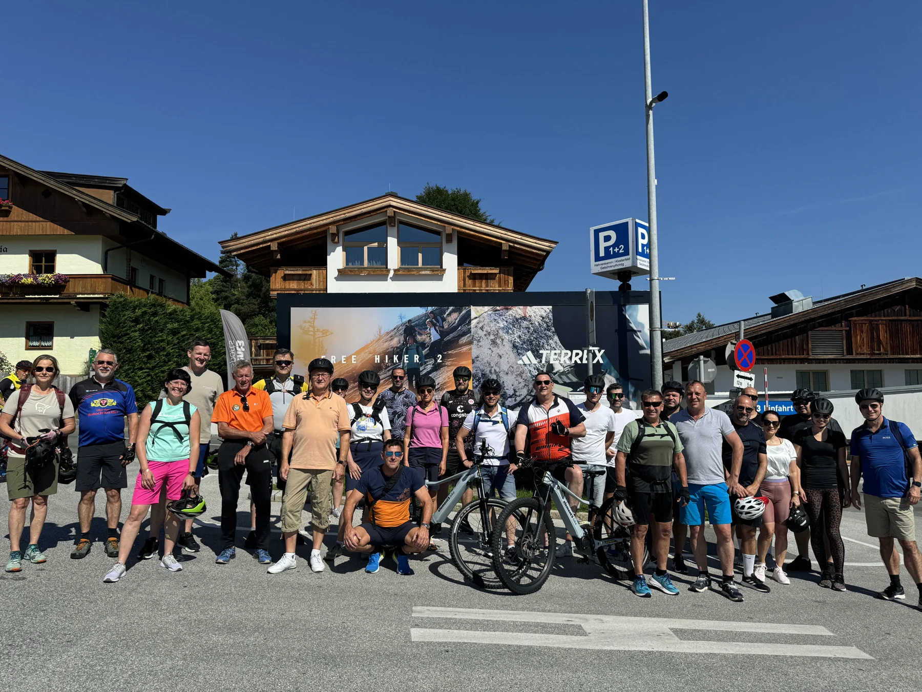 Teilnehmer der geführten E-Bike-Tour in den Kitzbüheler Alpen